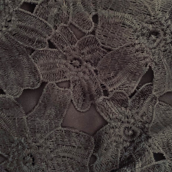 ASTR the label black floral lace sleeveless dress - Picture 6 of 8